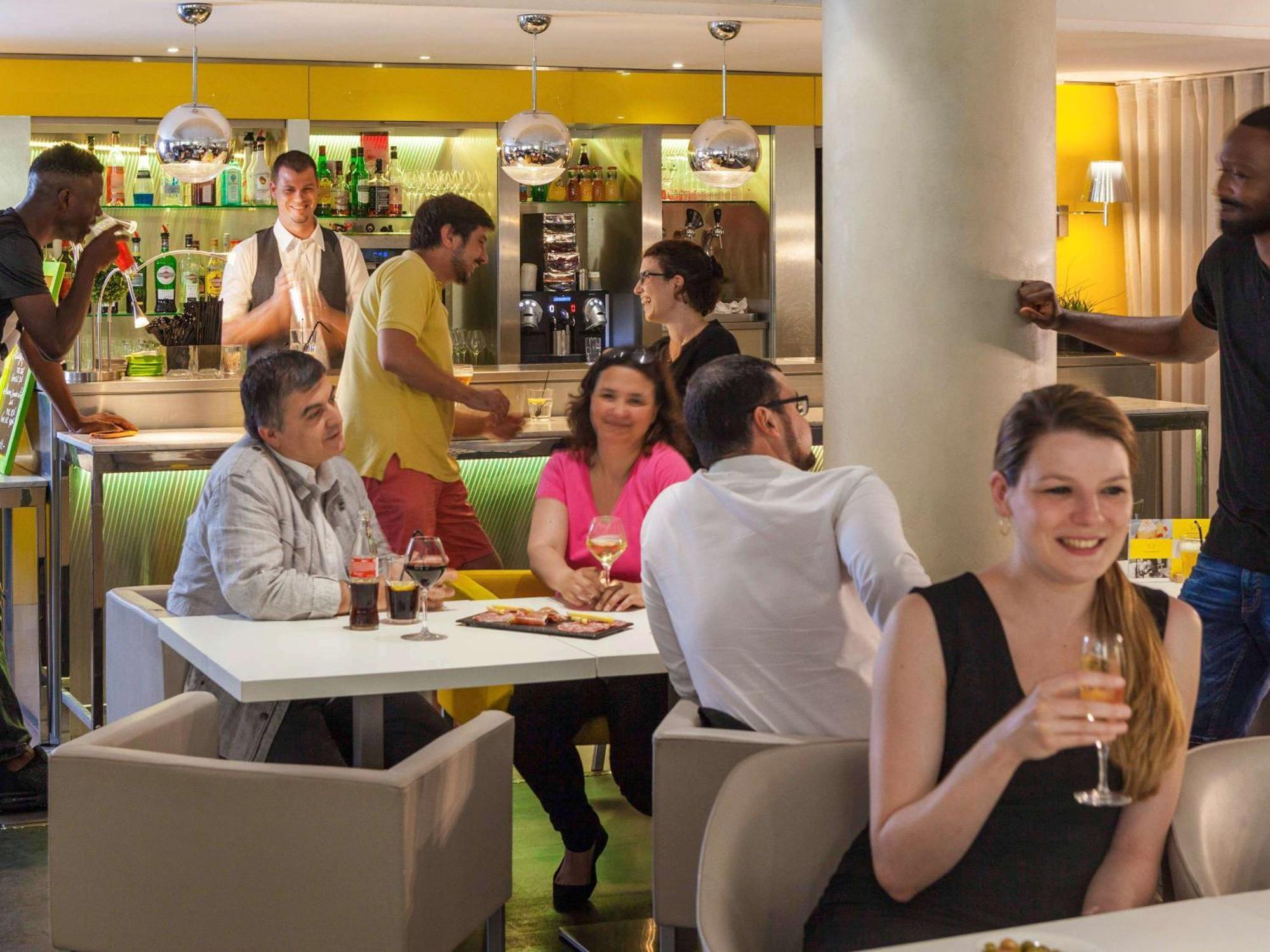 Mercure Paris Massy Gare Tgv Exteriör bild